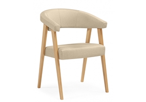 Деревянные стулья